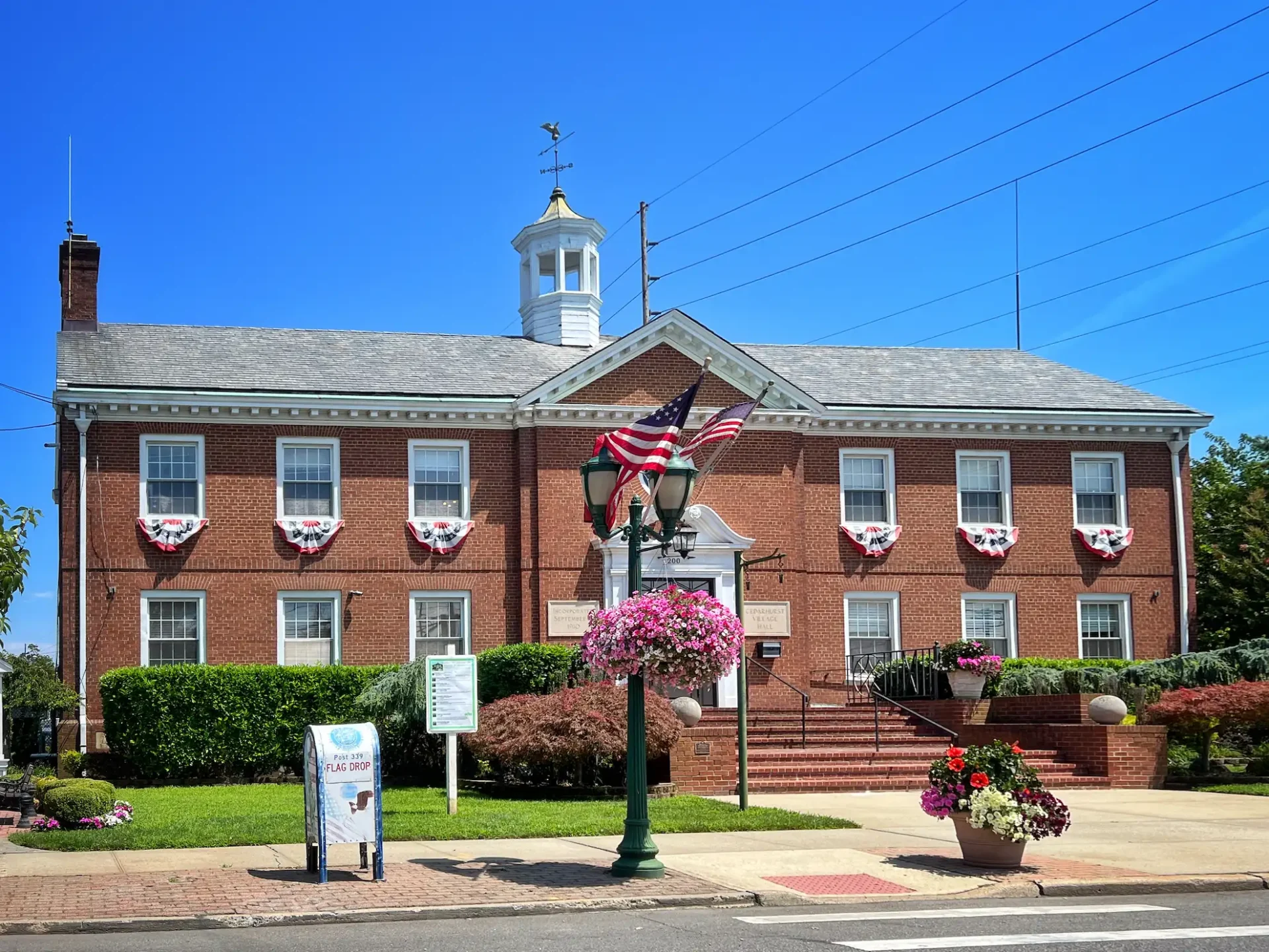 cedarhurst village hall